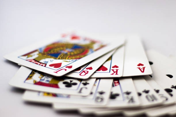 Player interface showing betting options and live chat